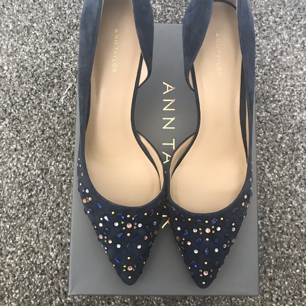Ann Taylor low heels